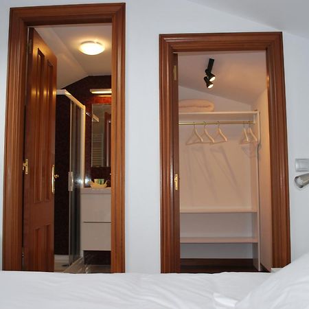 Pension Acibeche Santiago de Compostela Bagian luar foto